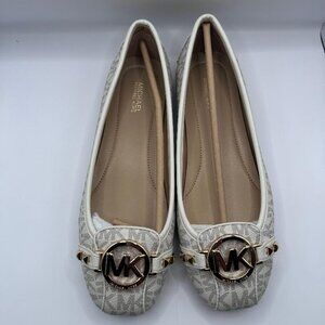 Michael Kors Fulton Moccasin in Vanilla Size 7.5 Gold Metal Accents
